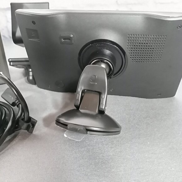 Garmin GPS DriveSmart 76 EX 7-inch Car Portable GPS Navigator with Voice Assist - Picture 11 of 11